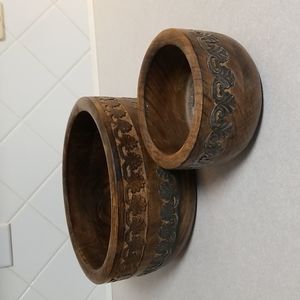 2 wooden bowls